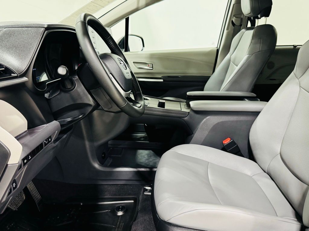 2024 Toyota Sienna XLE Jersey City NJ