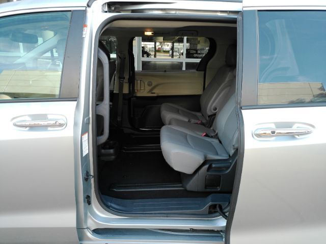 2024 Toyota Sienna XLE Plano TX