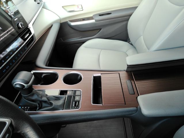 2024 Toyota Sienna XLE Plano TX