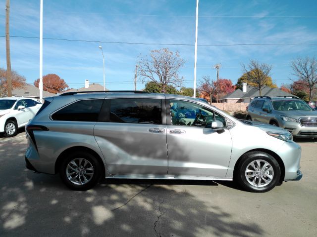 2024 Toyota Sienna XLE Plano TX