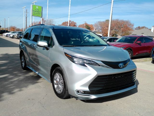 2024 Toyota Sienna XLE Plano TX