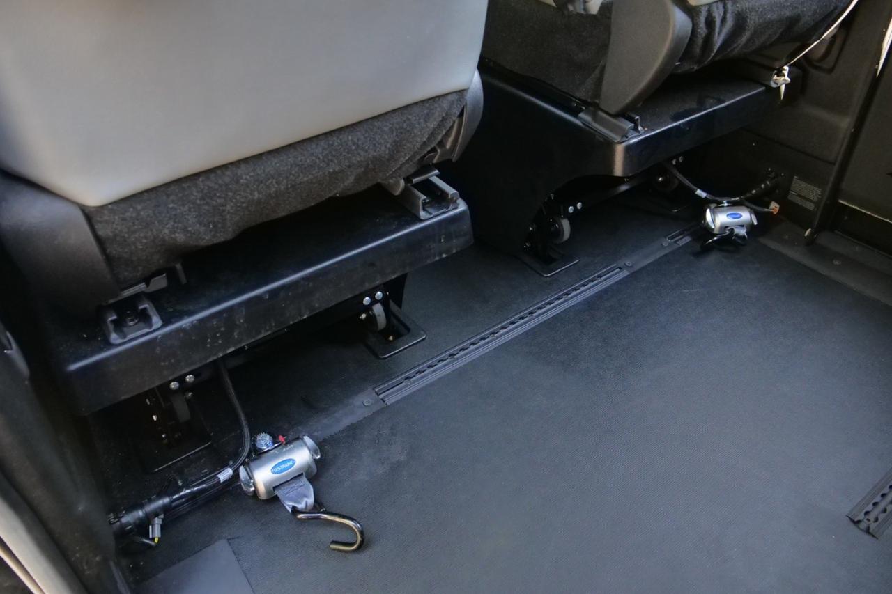 2024 Toyota Sienna XLE Plus / BraunAbility Wheelchair Accessible Van / Power Ramp Lincolnton NC