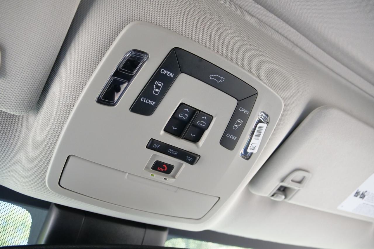 2024 Toyota Sienna XLE Plus / BraunAbility Wheelchair Accessible Van / Power Ramp Lincolnton NC