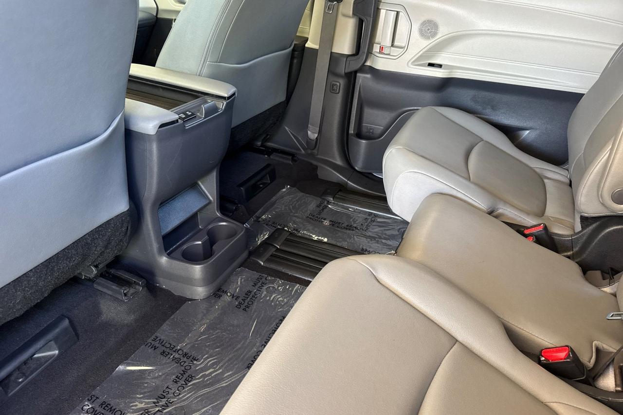 2024 Toyota Sienna XLE Roseville CA