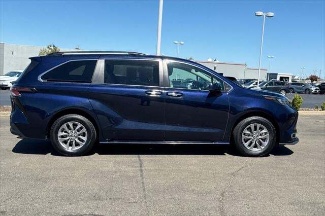 2024 Toyota Sienna XLE Roseville CA