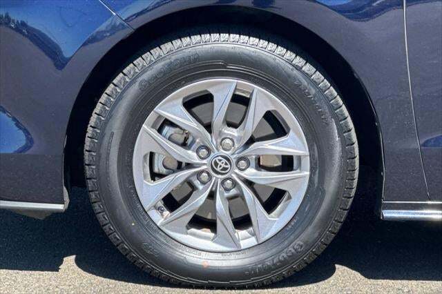 2024 Toyota Sienna XLE Roseville CA