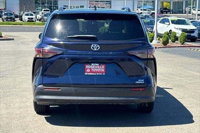 2024 Toyota Sienna XLE Roseville CA