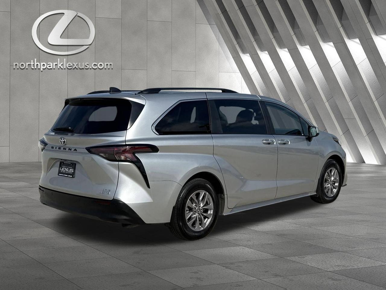 2024 Toyota Sienna XLE San Antonio TX