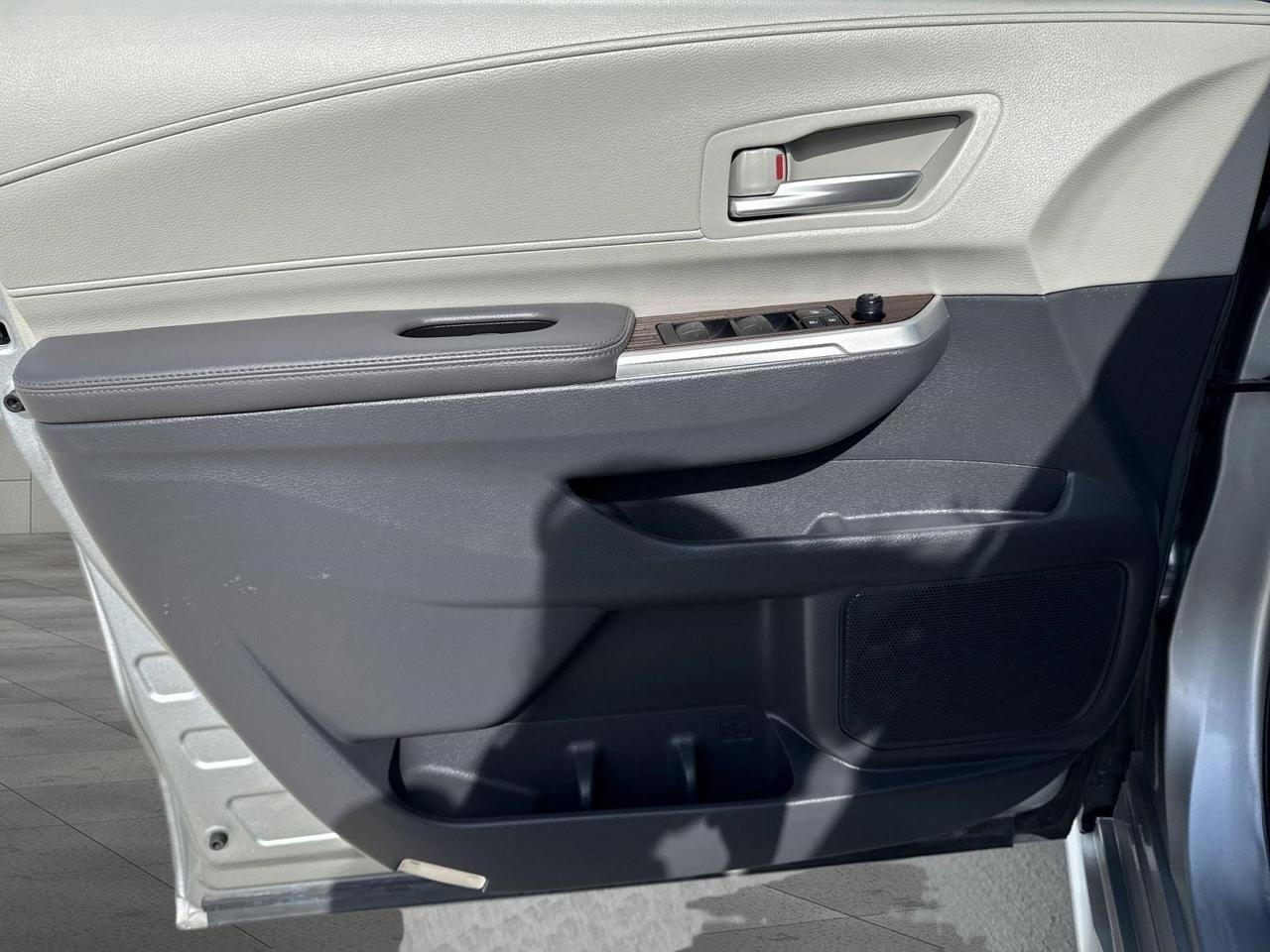 2024 Toyota Sienna XLE San Antonio TX