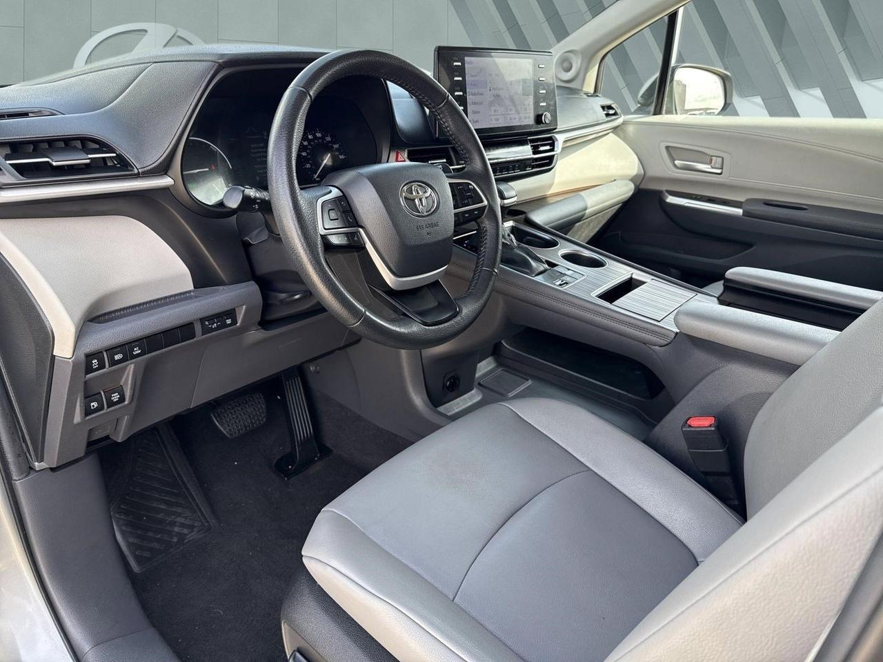 2024 Toyota Sienna XLE San Antonio TX