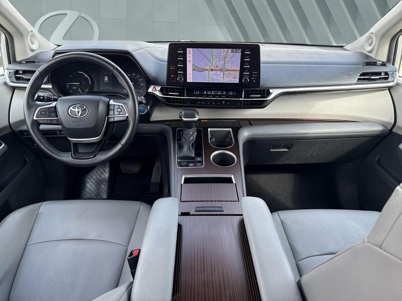 2024 Toyota Sienna XLE San Antonio TX