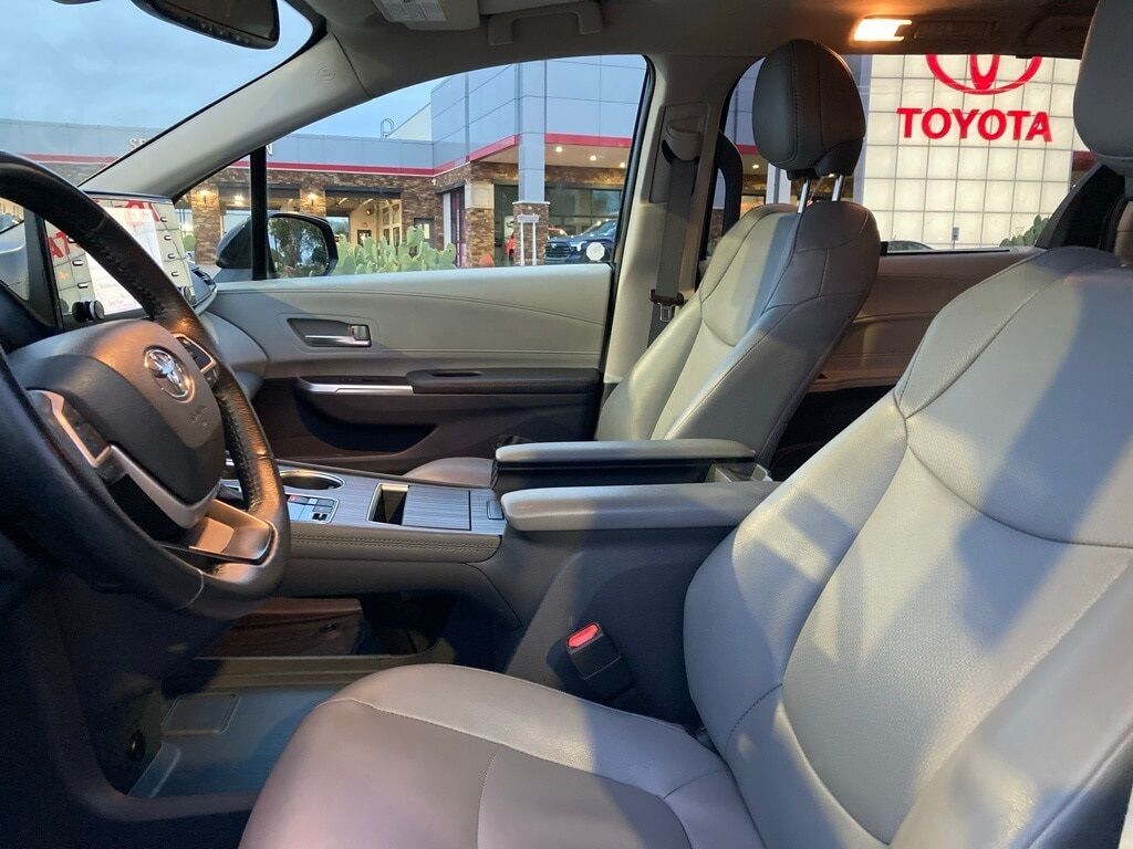 2024 Toyota Sienna XLE San Antonio TX