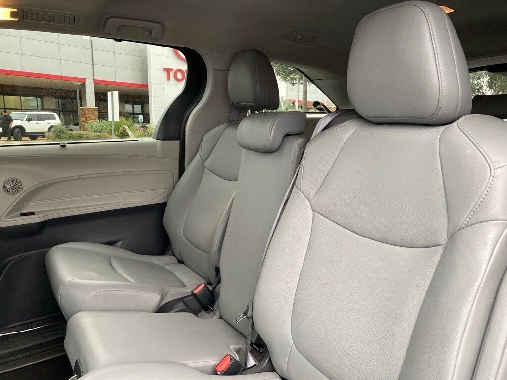 2024 Toyota Sienna XLE San Antonio TX