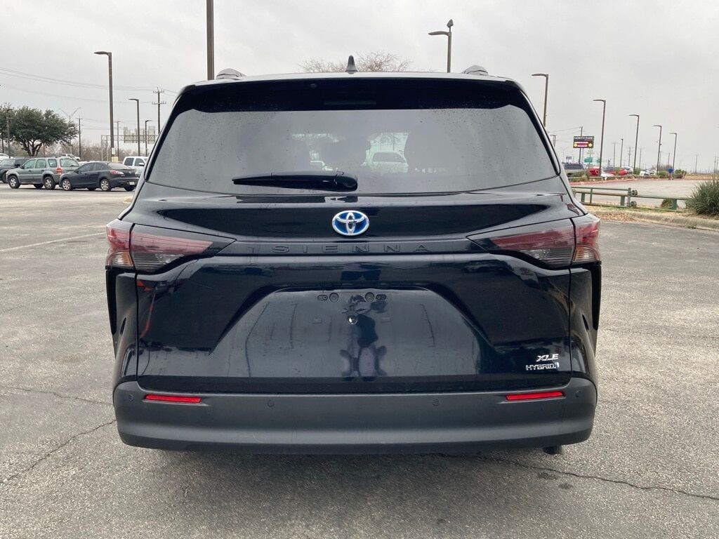 2024 Toyota Sienna XLE San Antonio TX