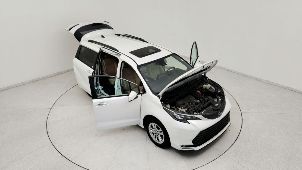 2024 Toyota Sienna XLE Laurel MD