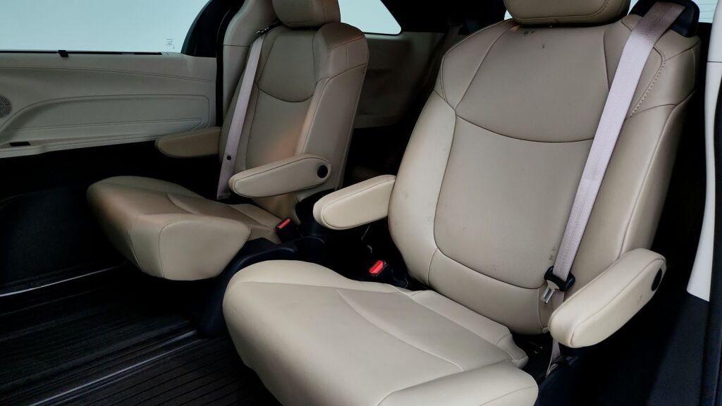 2024 Toyota Sienna XLE Laurel MD