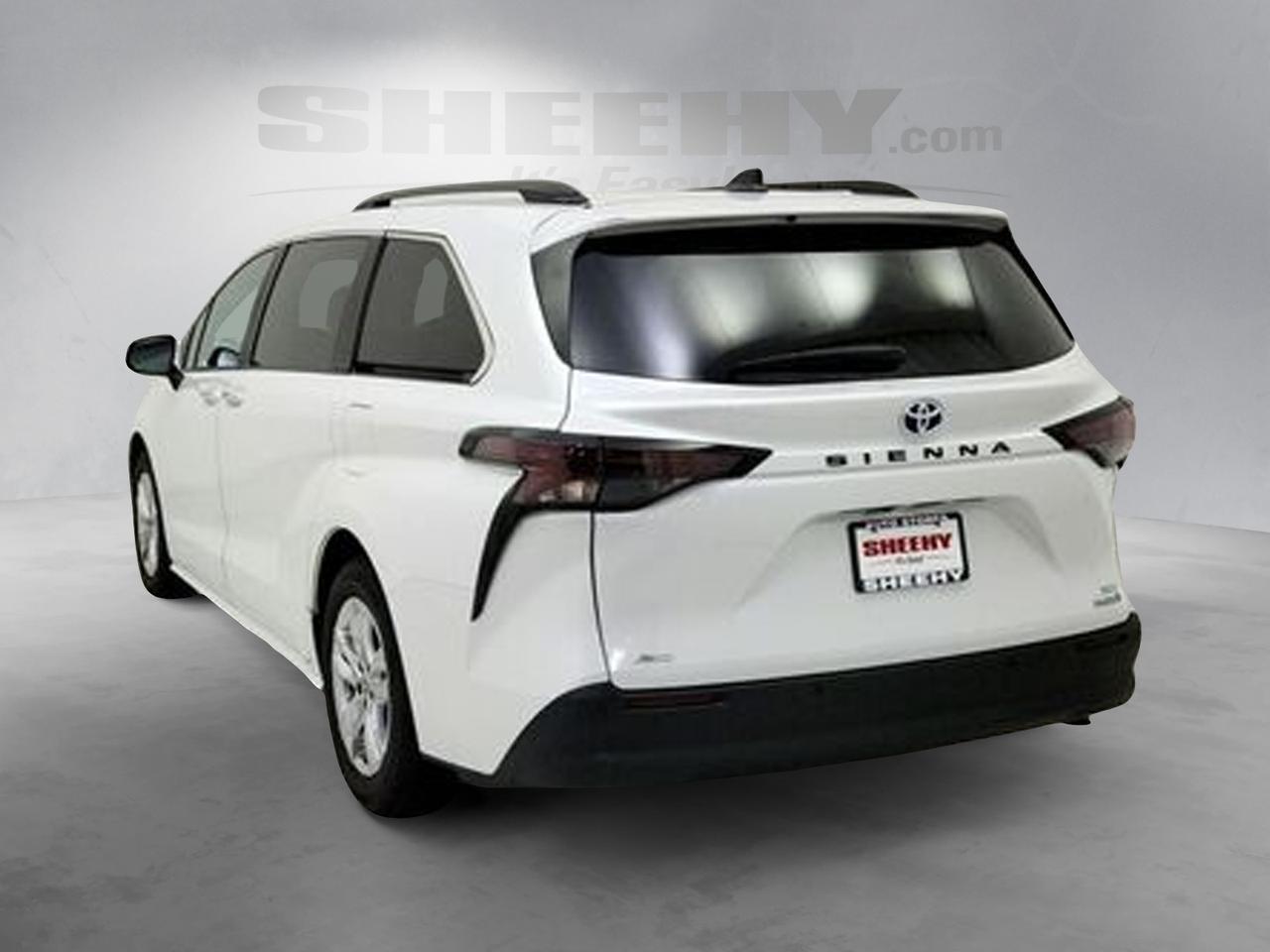 2024 Toyota Sienna XLE Laurel MD