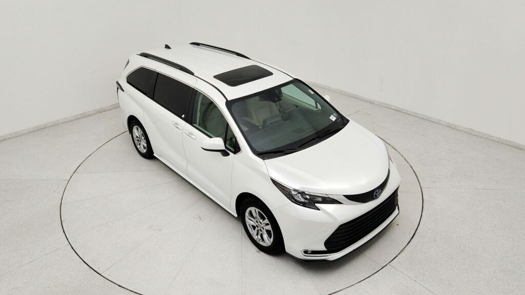 2024 Toyota Sienna XLE Laurel MD