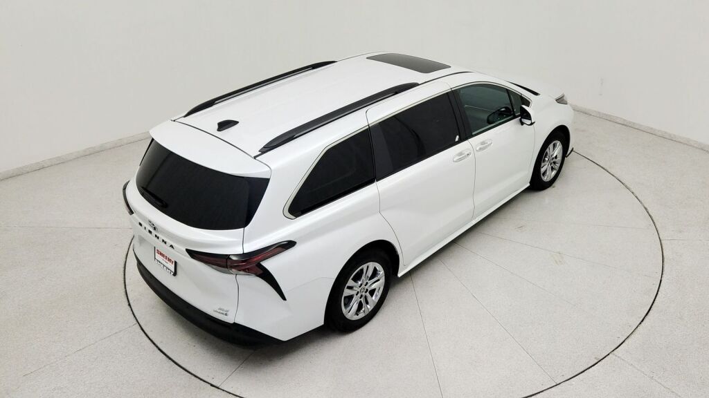 2024 Toyota Sienna XLE Laurel MD