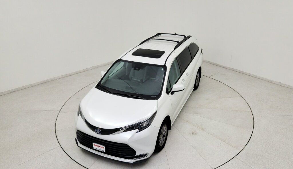 2024 Toyota Sienna XLE Laurel MD