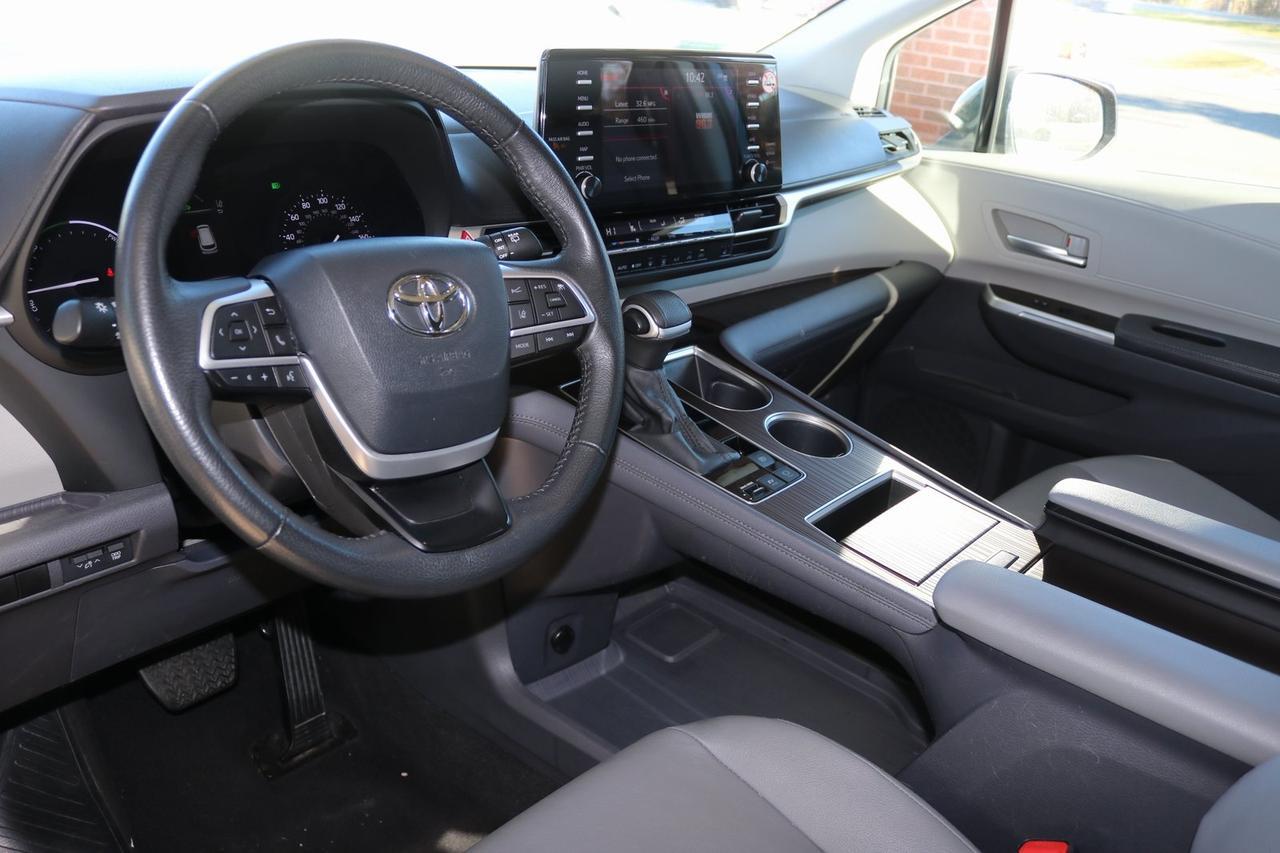 2024 Toyota Sienna XLE Fredericksburg VA