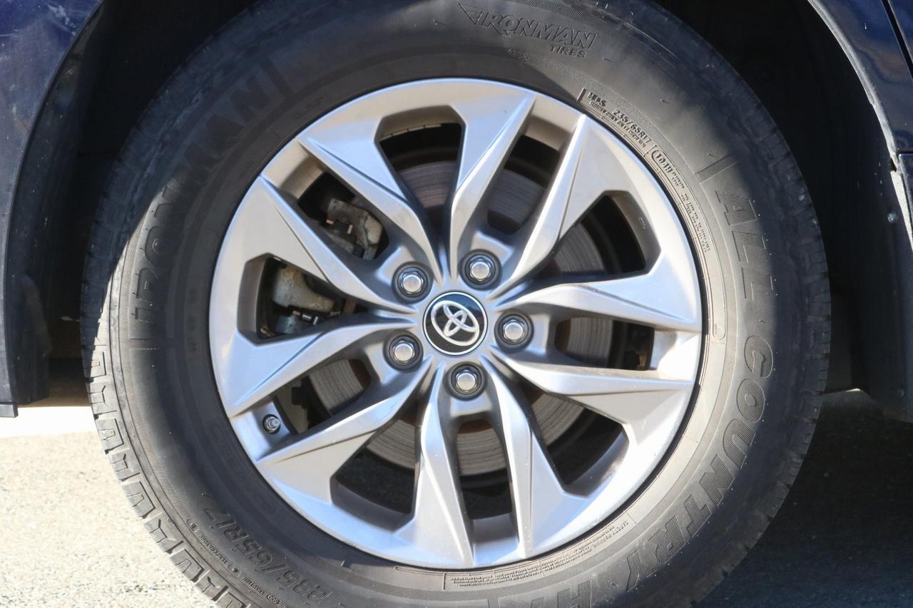 2024 Toyota Sienna XLE Fredericksburg VA