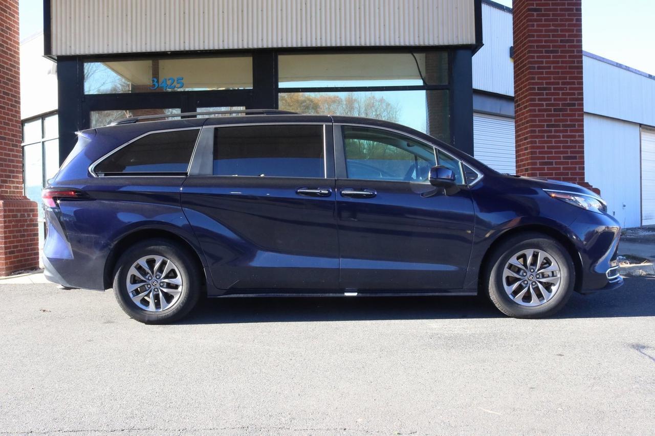 2024 Toyota Sienna XLE Fredericksburg VA