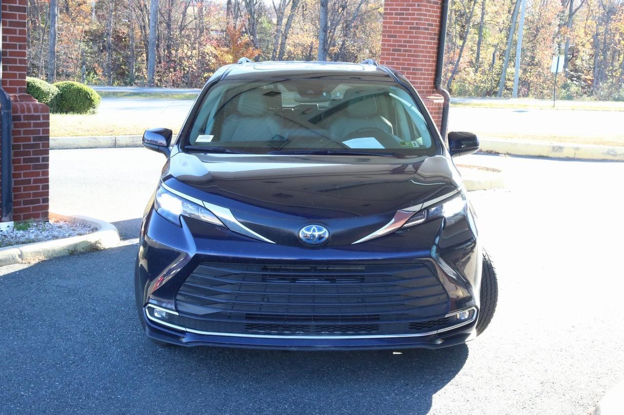 2024 Toyota Sienna XLE Fredericksburg VA