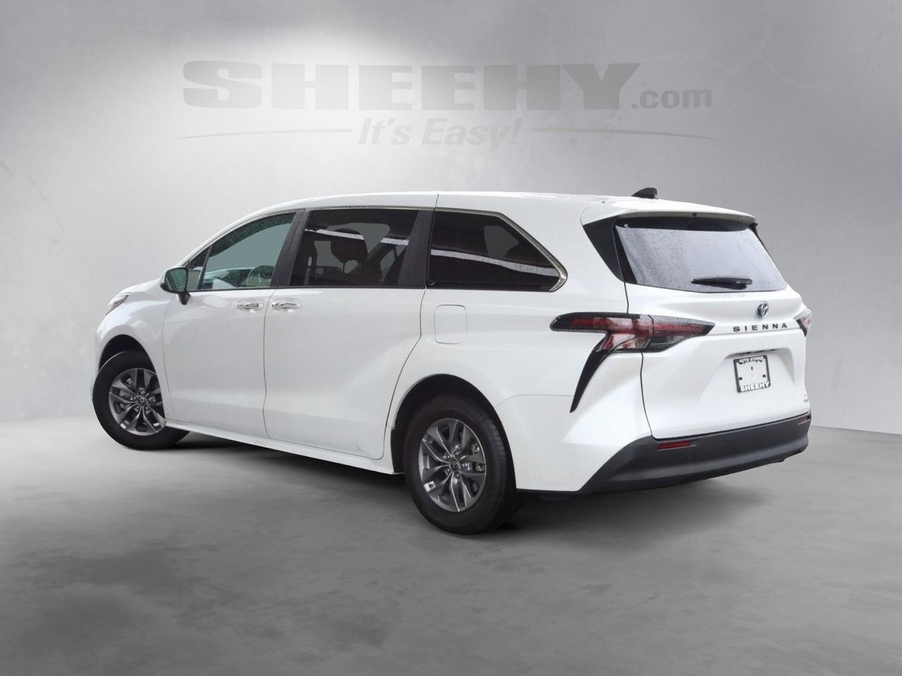 2024 Toyota Sienna XLE Fredericksburg VA