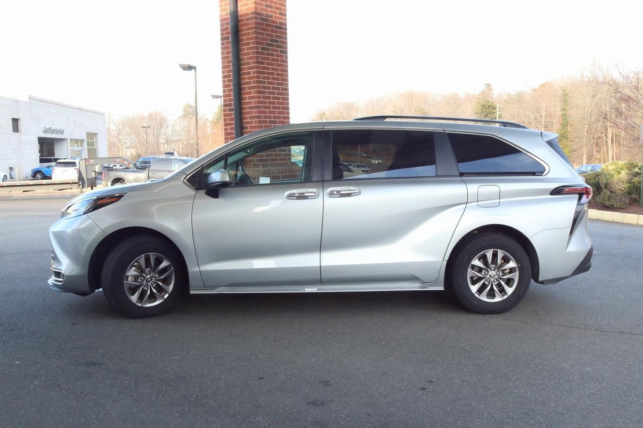 2024 Toyota Sienna XLE Fredericksburg VA