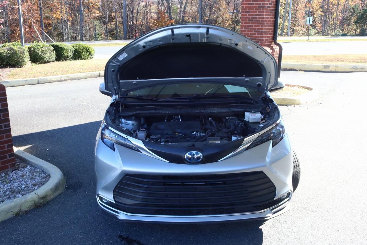 2024 Toyota Sienna XLE Fredericksburg VA