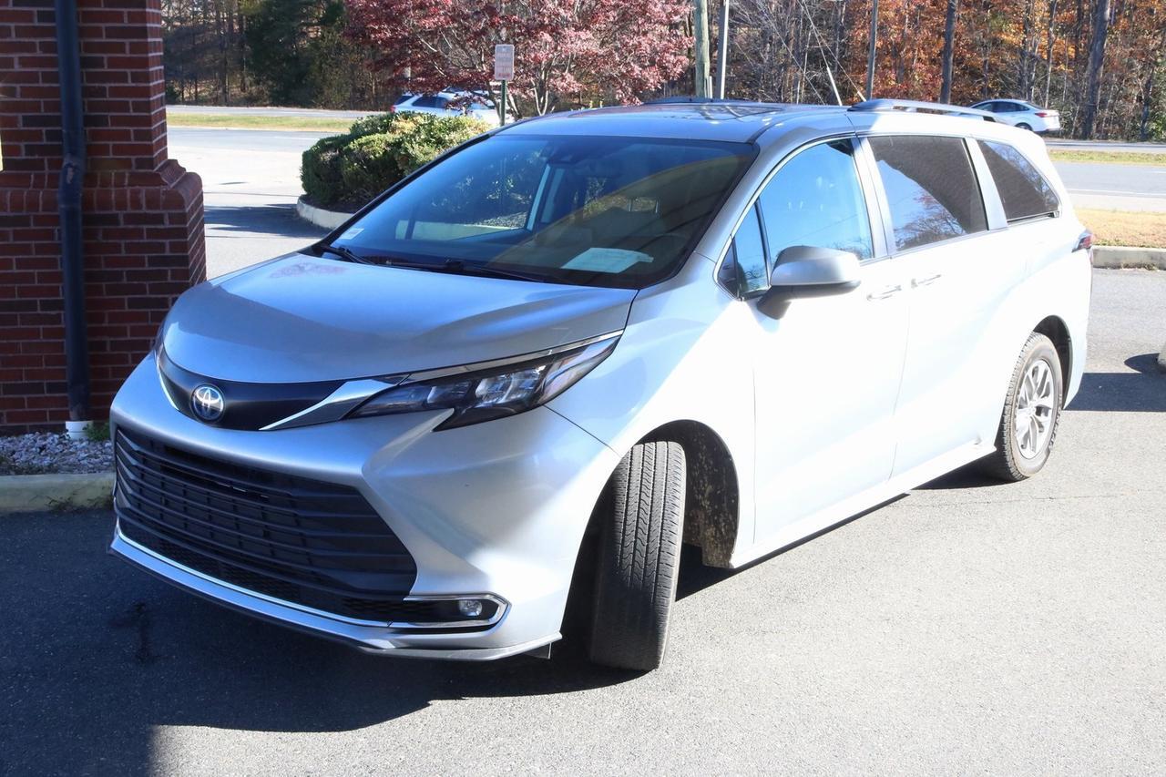 2024 Toyota Sienna XLE Fredericksburg VA
