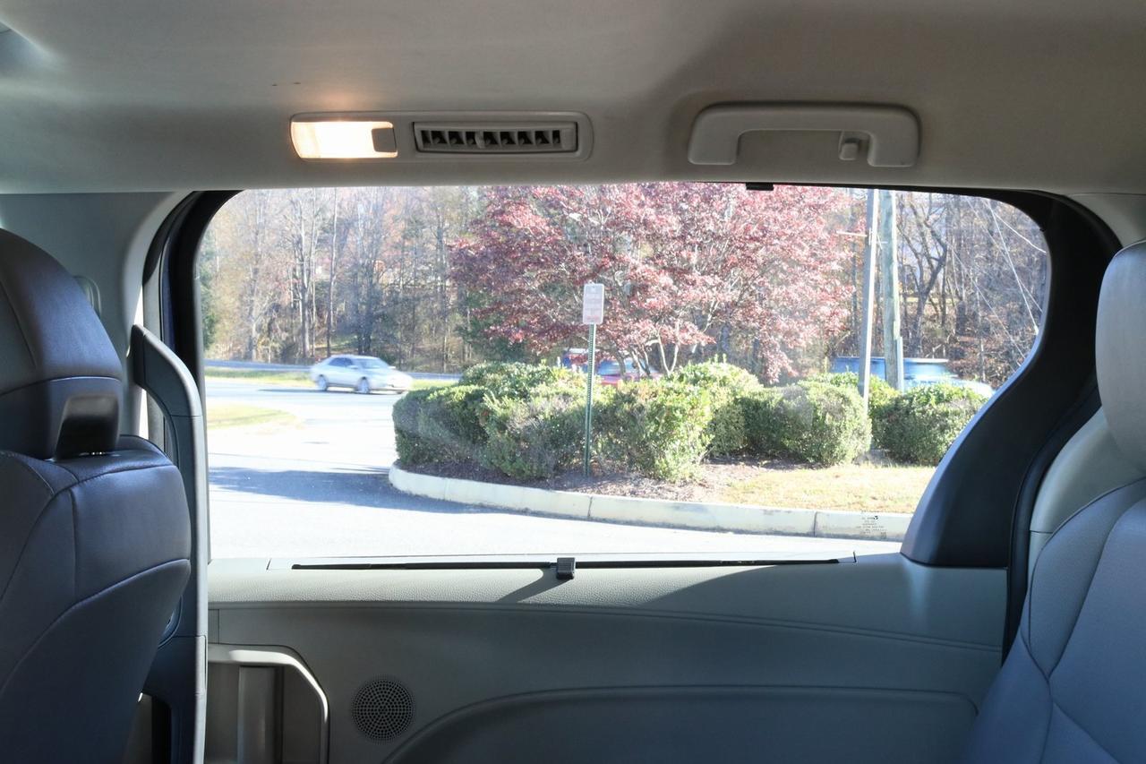 2024 Toyota Sienna XLE Fredericksburg VA