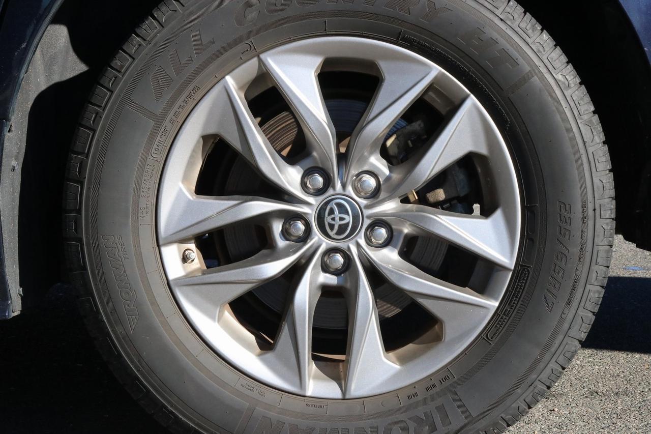 2024 Toyota Sienna XLE Fredericksburg VA