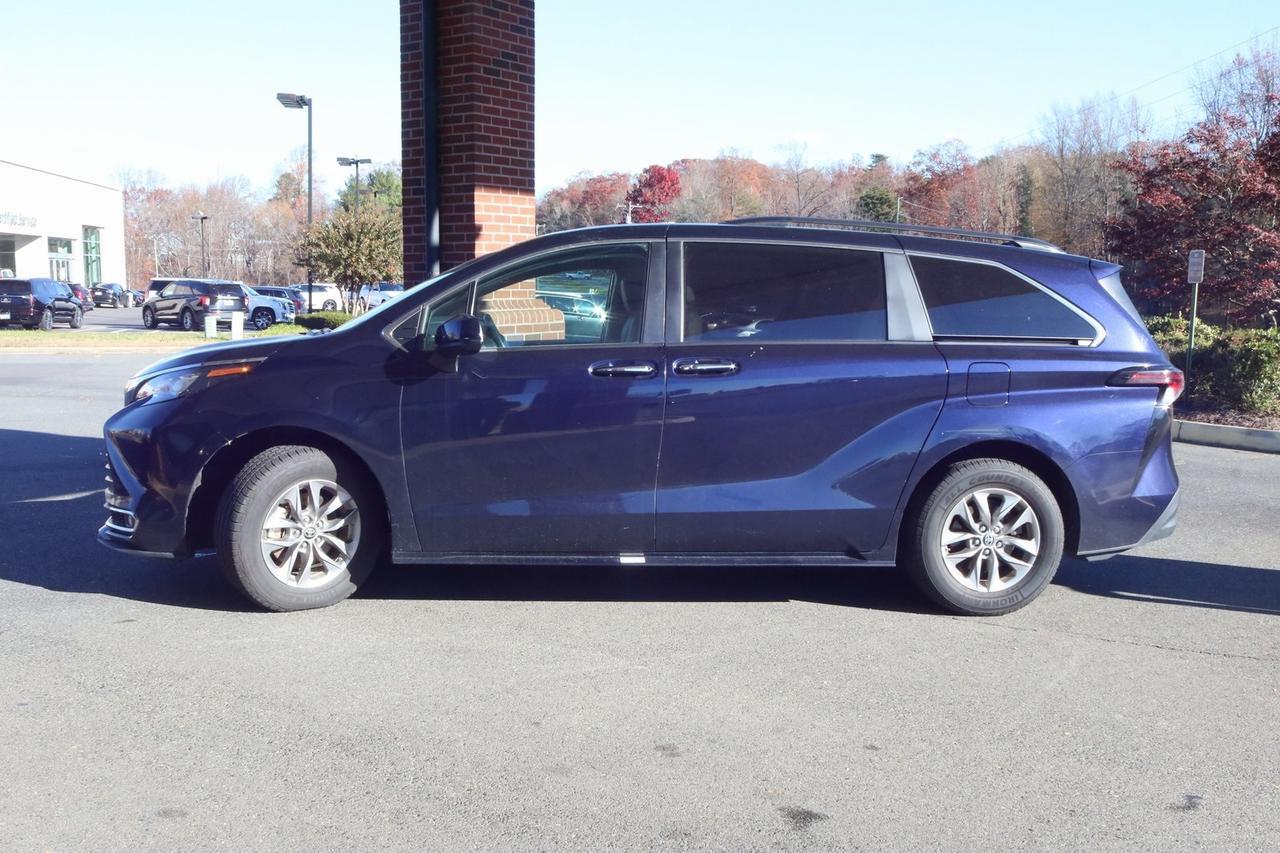 2024 Toyota Sienna XLE Fredericksburg VA