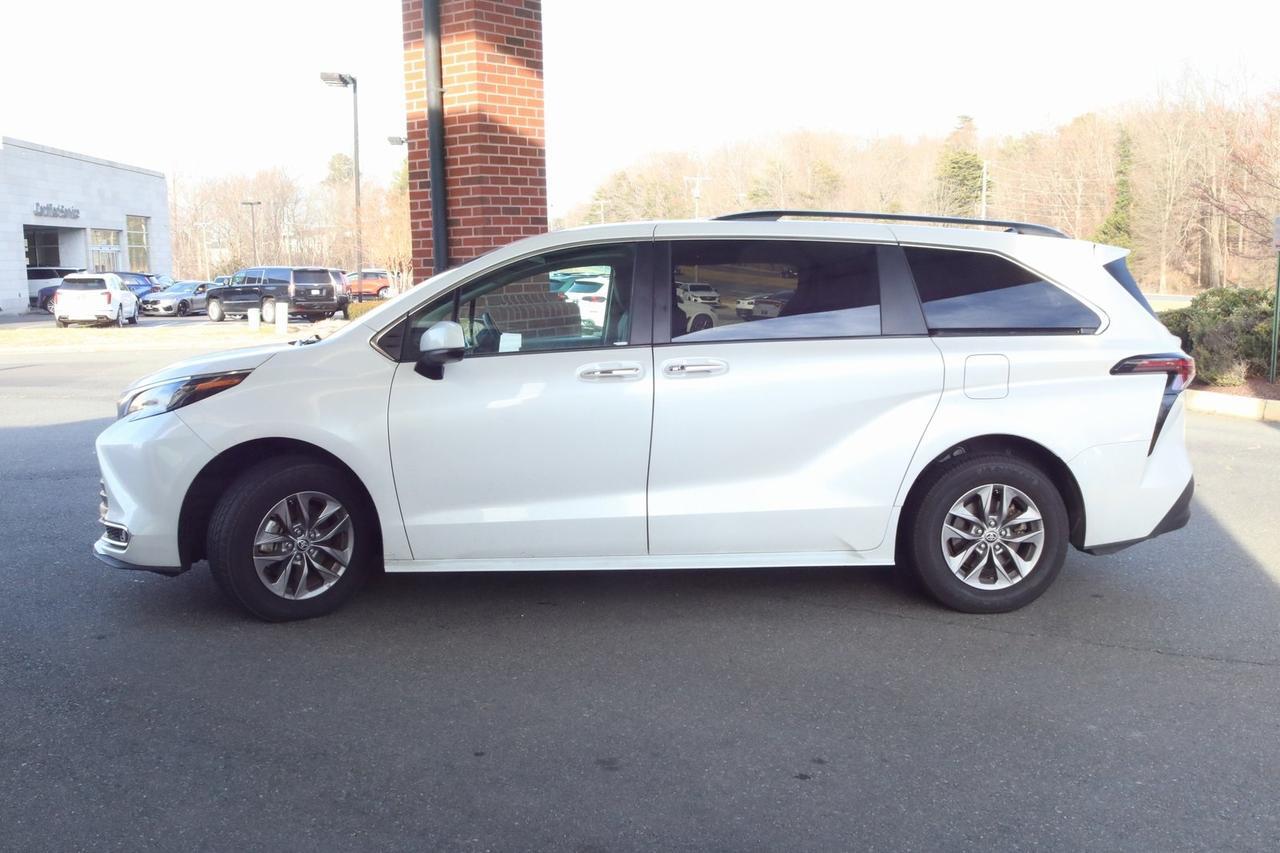 2024 Toyota Sienna XLE Fredericksburg VA