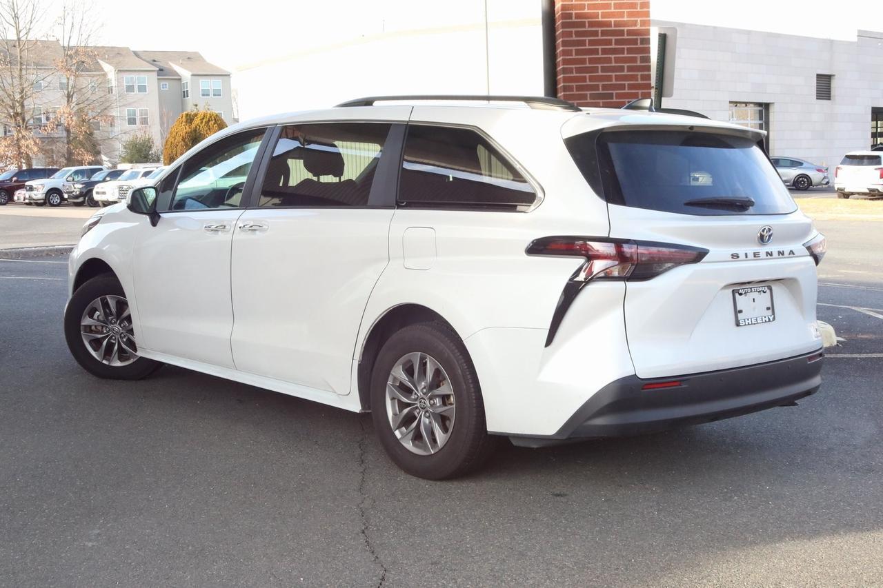 2024 Toyota Sienna XLE Fredericksburg VA