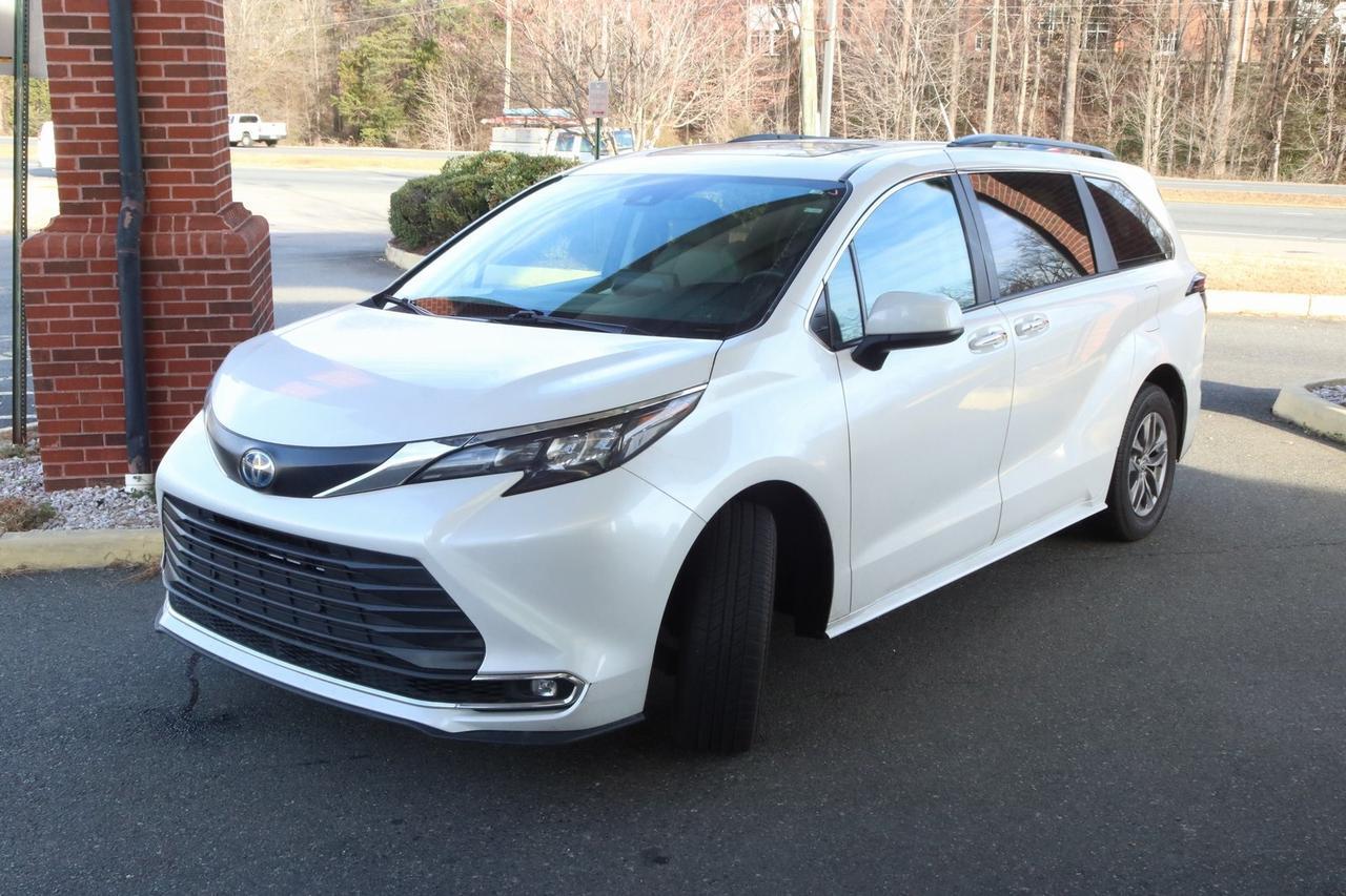 2024 Toyota Sienna XLE Fredericksburg VA