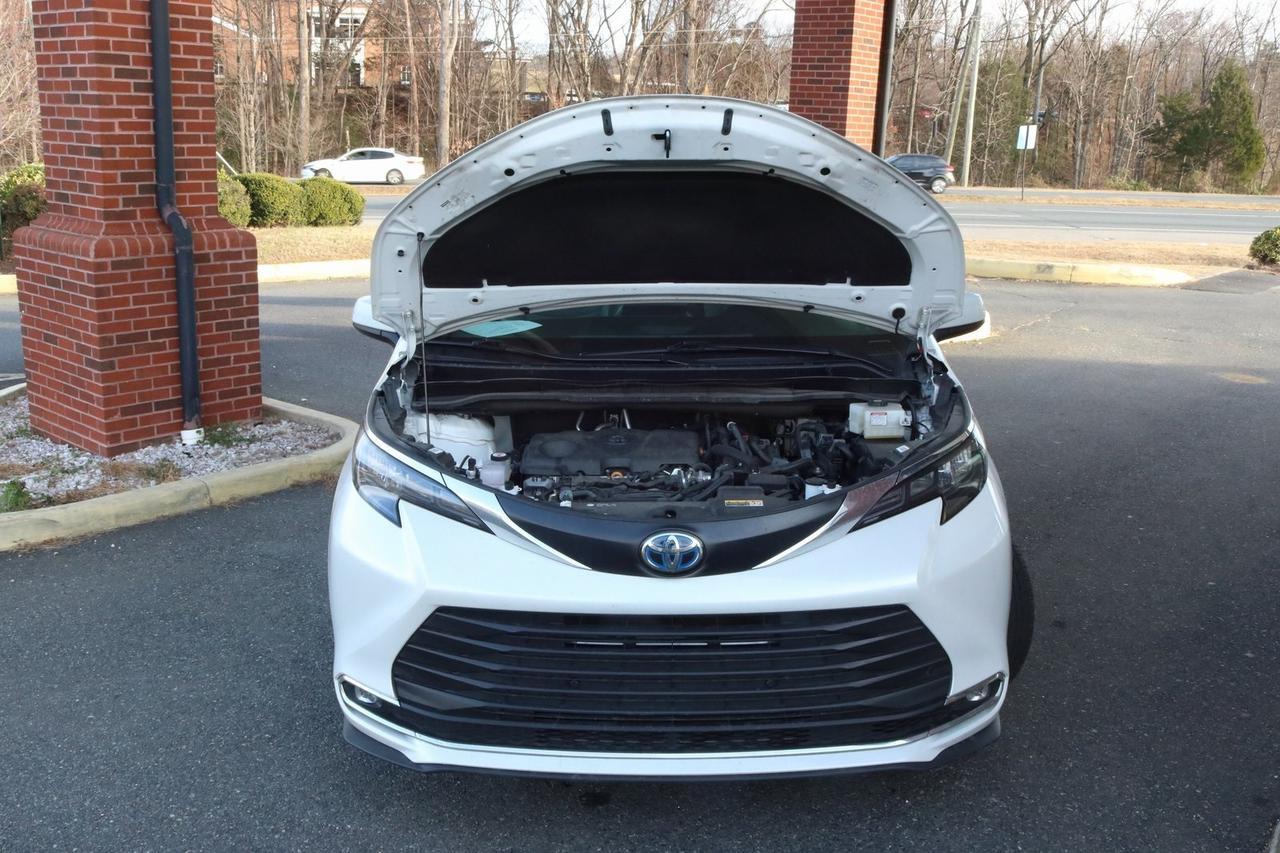 2024 Toyota Sienna XLE Fredericksburg VA