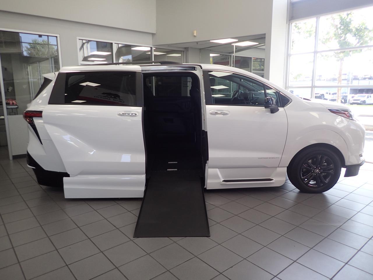 2024 Toyota Sienna XSE-AWD Anaheim CA