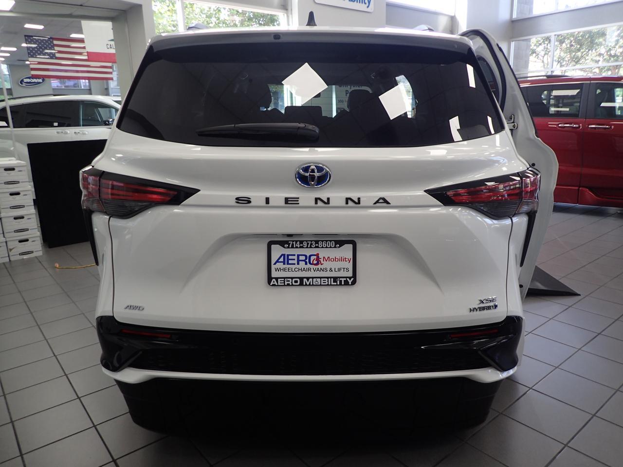 2024 Toyota Sienna XSE-AWD Anaheim CA