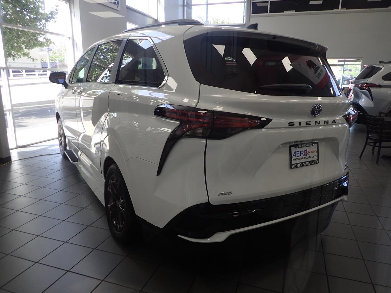 2024 Toyota Sienna XSE-AWD Anaheim CA