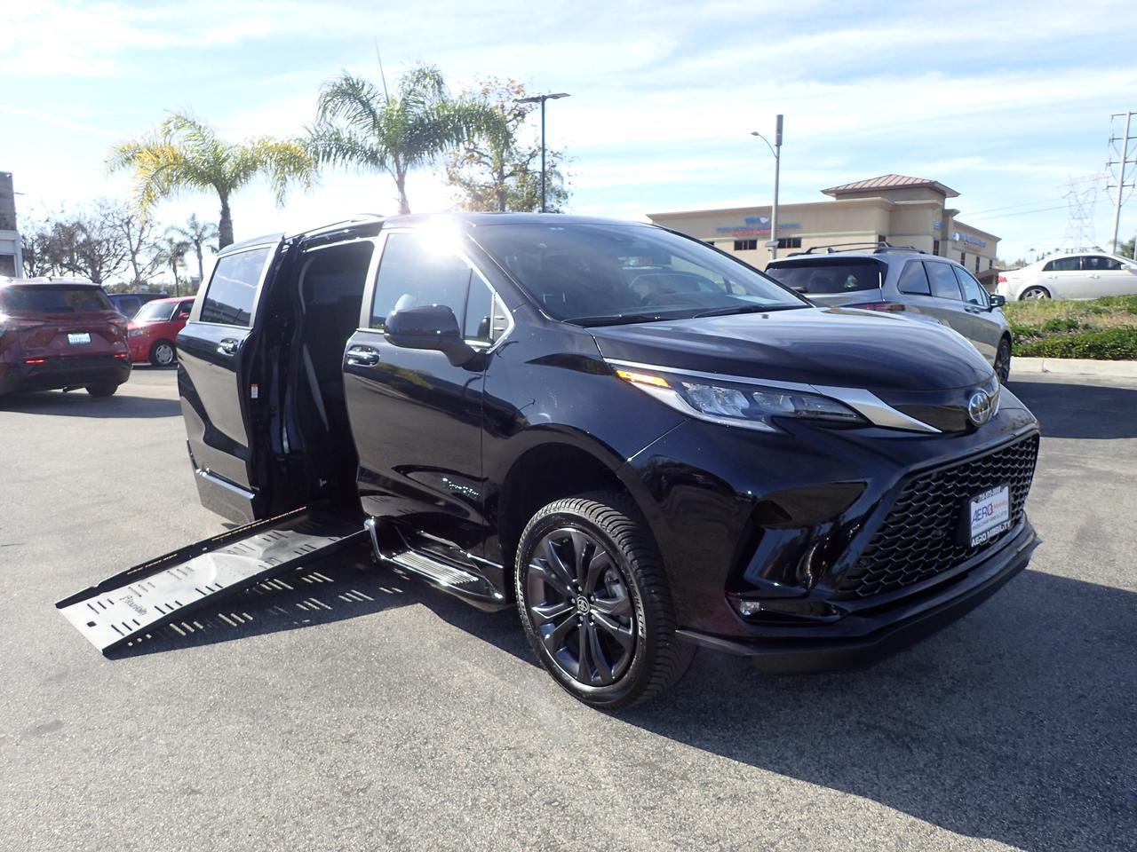 2024 Toyota Sienna XSE