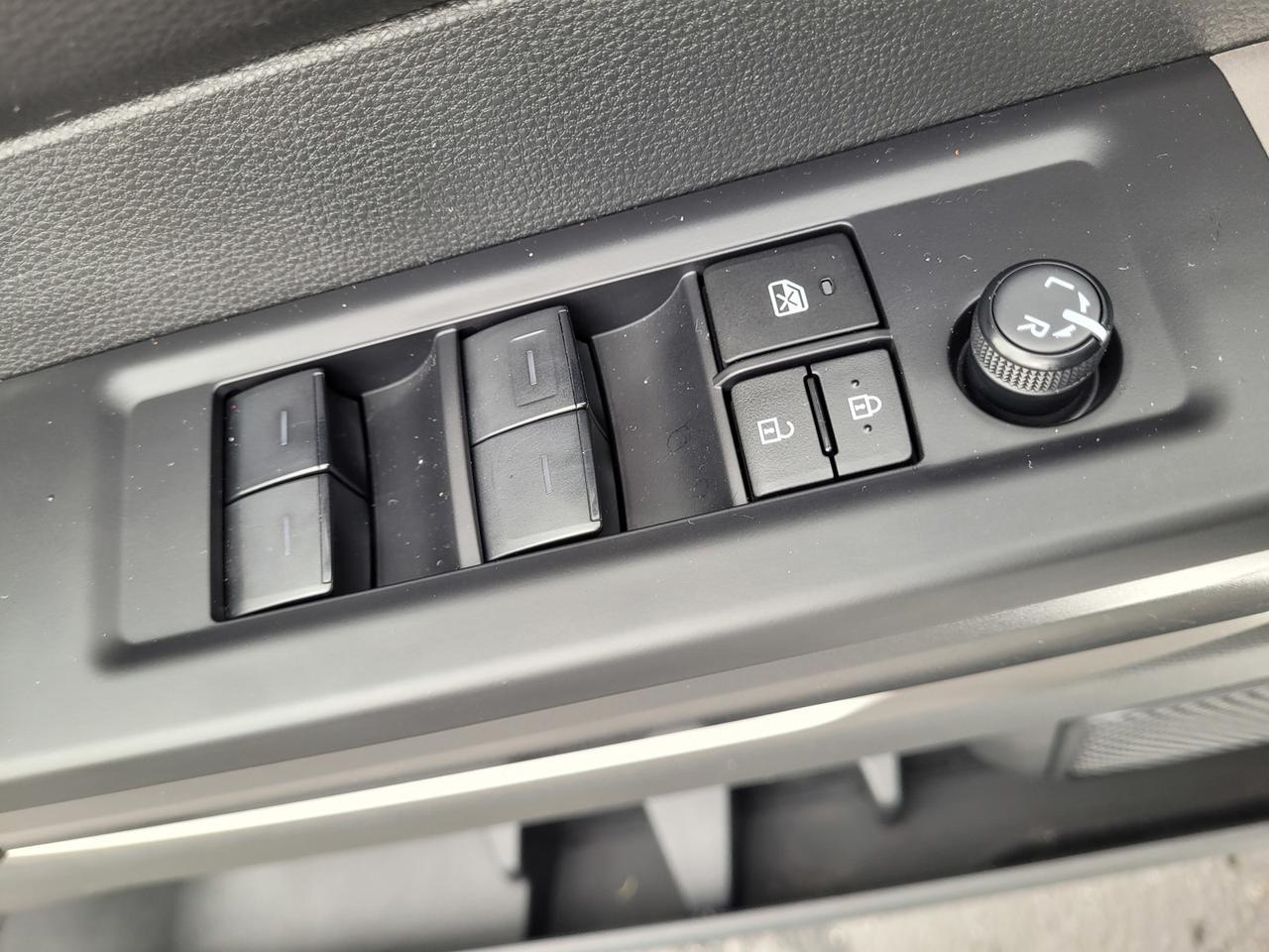2024 Toyota TUNDRA SR5 CrewMax 4x4 Vacaville CA