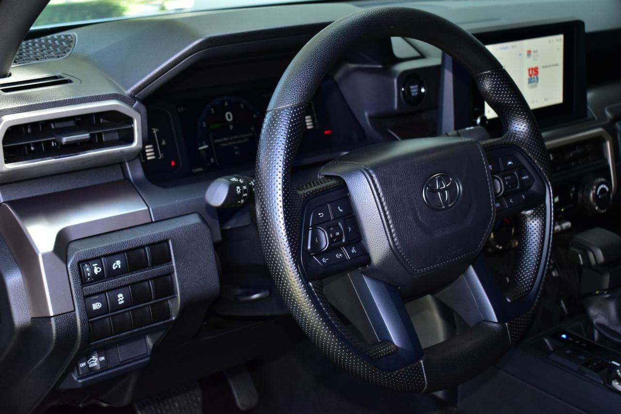 2024 Toyota Tacoma 4WD SR5 Tampa FL