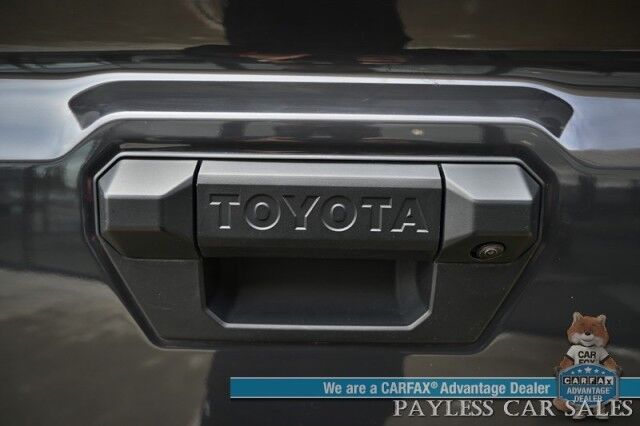 2024 Toyota Tacoma 4WD TRD Off Road / 4X4 / Crew Cab / Premium Cloth Seats / Adaptive Cruise Control / Lane Departure & Blind Spot Alert / Apple CarPlay & Android Auto / Back Up Camera / Keyless Entry & Start / Tow Pkg / 23 MPG / 1-Owner Anchorage AK