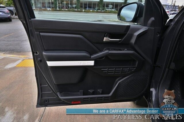 2024 Toyota Tacoma 4WD TRD Off Road / 4X4 / Crew Cab / Premium Cloth Seats / Adaptive Cruise Control / Lane Departure & Blind Spot Alert / Apple CarPlay & Android Auto / Back Up Camera / Keyless Entry & Start / Tow Pkg / 23 MPG / 1-Owner Anchorage AK