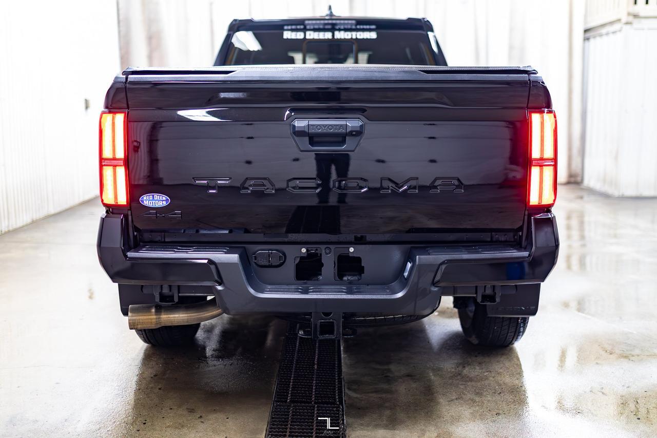 2024 Toyota Tacoma 4x4 Double Cab TRD Sport BCam Red Deer AB