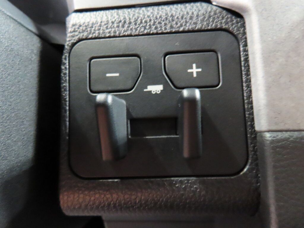 2024 Toyota Tacoma Hybrid 4x4 Crew Cab Trailhunter Fond du Lac WI