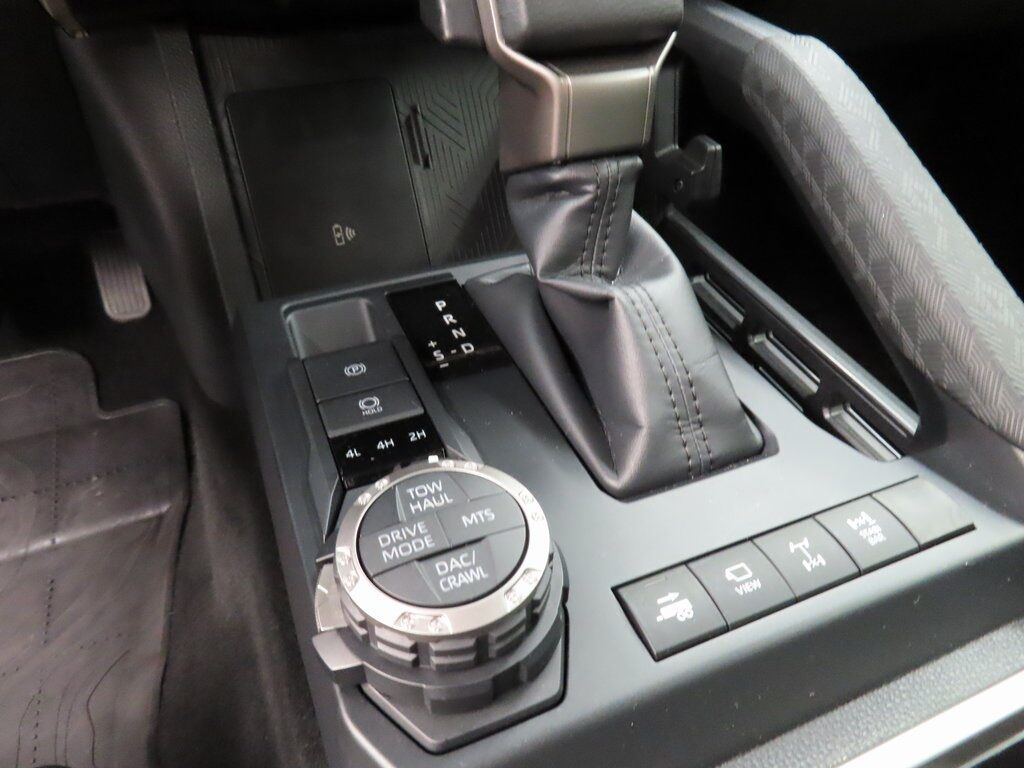 2024 Toyota Tacoma Hybrid 4x4 Crew Cab Trailhunter Fond du Lac WI